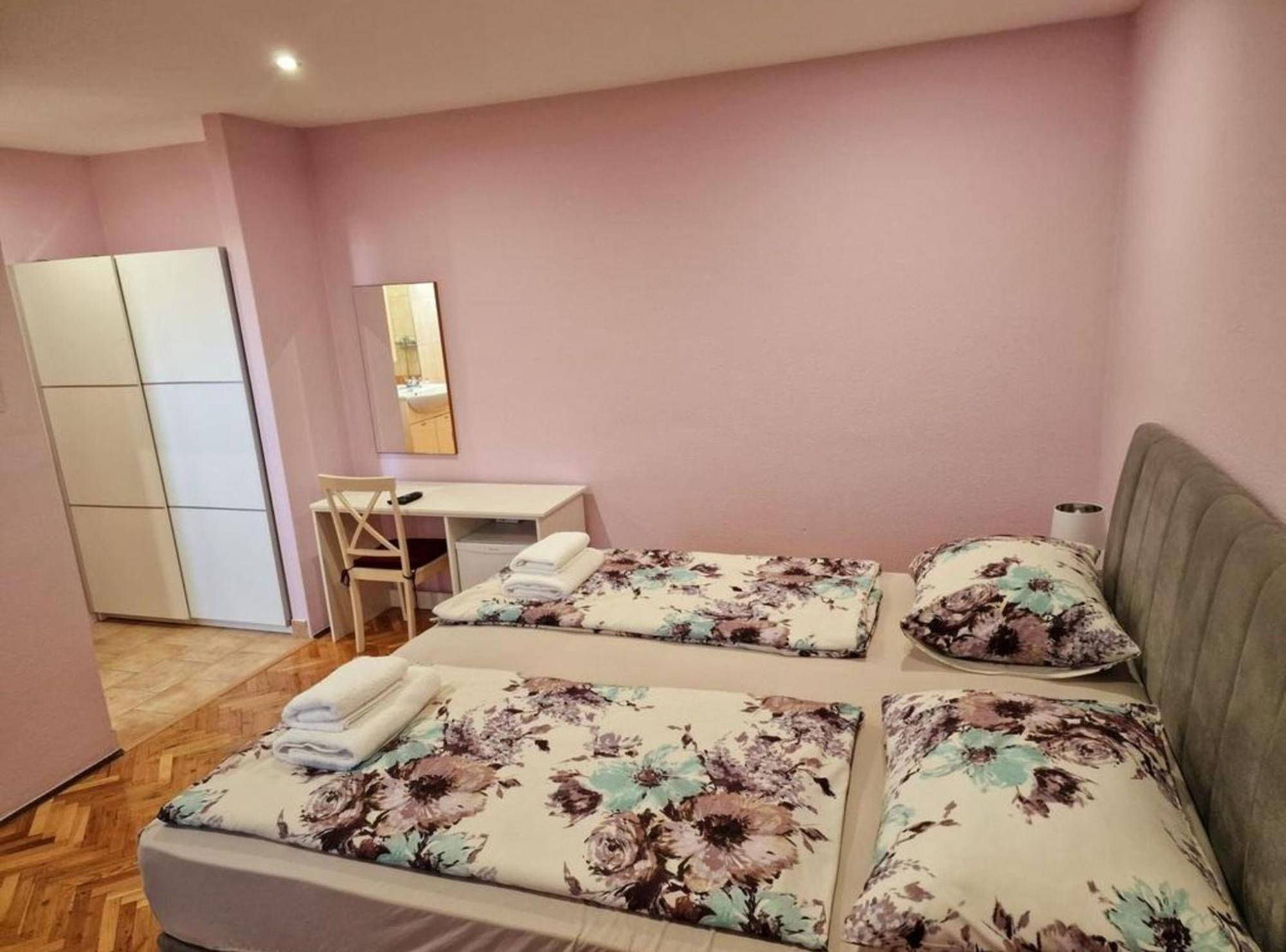 Pansion Belvedere Mali Lošinj Exteriör bild
